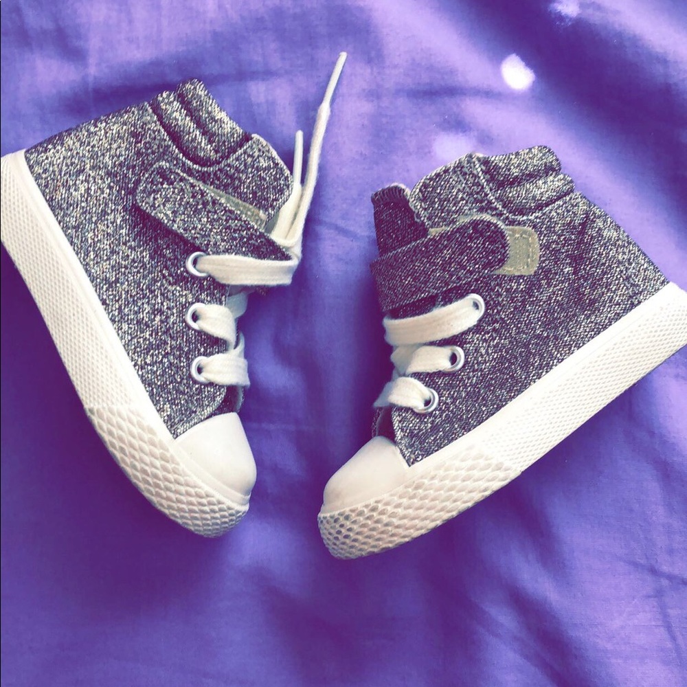 Toddler sneakers